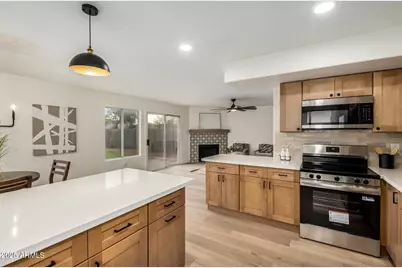 743 E Kesler Lane, Chandler, AZ 85225 - Photo 9