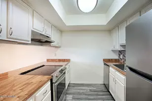 1402 E Guadalupe Rd, Tempe, AZ 85283 - Photo 1