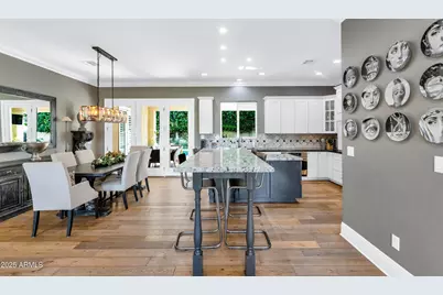 3319 E Medlock Drive, Phoenix, AZ 85018 - Photo 9