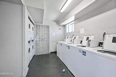 3025 N 32nd Street #20, Phoenix, AZ 85018 - Photo 15