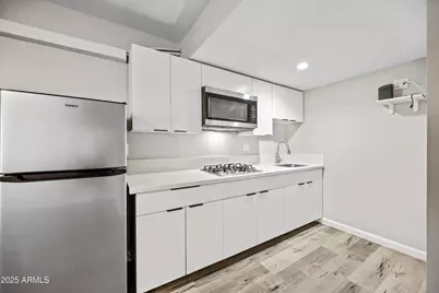 3025 N 32nd Street #20, Phoenix, AZ 85018 - Photo 7