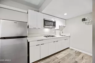 3025 N 32nd St, Phoenix, AZ 85018 - Photo 7