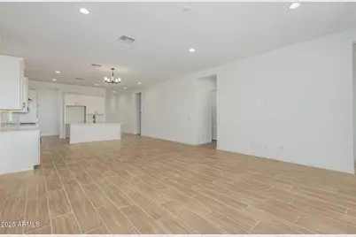 16961 W Desert Lane, Goodyear, AZ 85338 - Photo 9