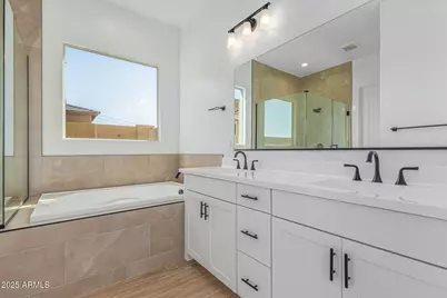 16961 W Desert Lane, Goodyear, AZ 85338 - Photo 15