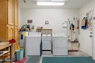 8255 E Kiva Ave, Mesa, AZ 85209 - Photo 23