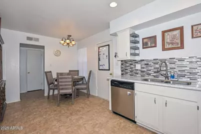 1017 W Anderson Drive, Phoenix, AZ 85023 - Photo 9