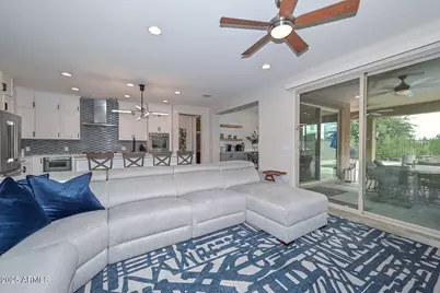 10721 W Realgar Road, Peoria, AZ 85383 - Photo 7