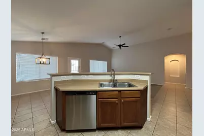 2201 S 112th Avenue, Avondale, AZ 85323 - Photo 5