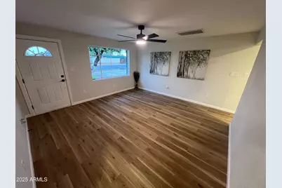 16625 N 17th Place, Phoenix, AZ 85022 - Photo 1