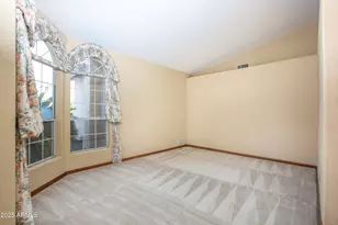 1129 E Knight Ln, Tempe, AZ 85284 - Photo 13