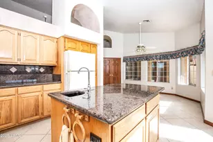 1129 E Knight Ln, Tempe, AZ 85284 - Photo 7