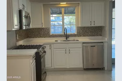 2332 E Flower Street, Phoenix, AZ 85016 - Photo 7