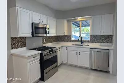 2332 E Flower Street, Phoenix, AZ 85016 - Photo 7