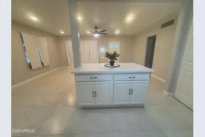 2332 E Flower Street, Phoenix, AZ 85016 - Photo 15