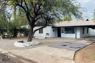 2332 E Flower St, Phoenix, AZ 85016 - Photo 1