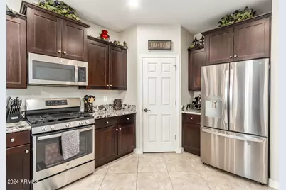 26451 N 131st Drive, Peoria, AZ 85383 - Photo 9