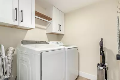 8375 E Indian School Road, Scottsdale, AZ 85251 - Photo 23