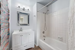 4114 E Union Hills Dr, Phoenix, AZ 85050 - Photo 21