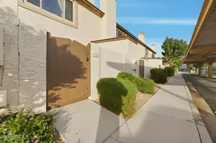 4114 E Union Hills Dr, Phoenix, AZ 85050 - Photo 27