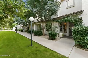 4114 E Union Hills Dr, Phoenix, AZ 85050 - Photo 1