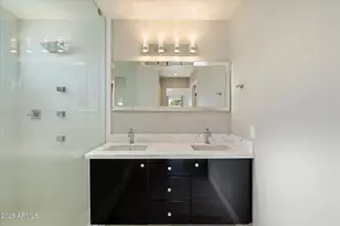 8835 W Michelle Dr, Peoria, AZ 85382 - Photo 15