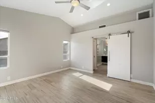 8835 W Michelle Dr, Peoria, AZ 85382 - Photo 11