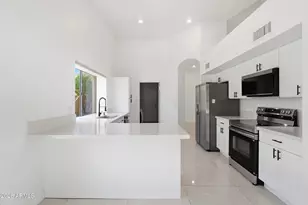 9714 E Camino Del Santo, Scottsdale, AZ 85260 - Photo 11