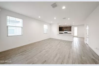 12526 W Morten Avenue, Glendale, AZ 85307 - Photo 5