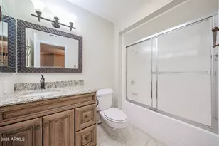 10433 W Hutton Dr, Sun City, AZ 85351 - Photo 13