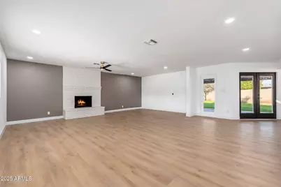 6221 N 20th Lane, Phoenix, AZ 85015 - Photo 15