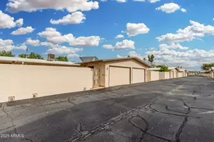 10311 W Ocotillo Dr, Sun City, AZ 85373 - Photo 33