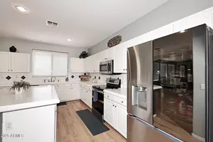 13563 W Boca Raton Rd, Surprise, AZ 85379 - Photo 5