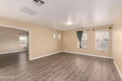 11010 W Griswold Road, Peoria, AZ 85345 - Photo 27