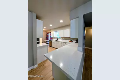 9826 N 107th Avenue, Sun City, AZ 85351 - Photo 7