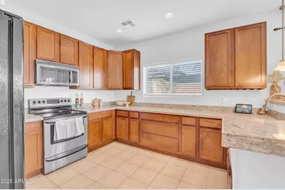 2929 N 37th Street #10, Phoenix, AZ 85018 - Photo 5