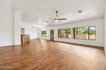 512 E Jordon Lane, Phoenix, AZ 85086 - Photo 9