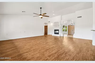 512 E Jordon Lane, Phoenix, AZ 85086 - Photo 11