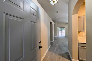 7059 W Gardenia Ave, Glendale, AZ 85303 - Photo 9