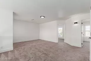 1347 E Redwood Ln, Phoenix, AZ 85048 - Photo 23