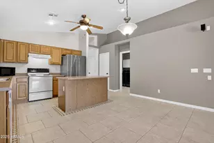 15481 W Mauna Loa Ln, Surprise, AZ 85379 - Photo 21