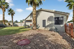 15481 W Mauna Loa Ln, Surprise, AZ 85379 - Photo 13