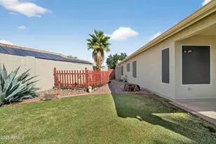 15481 W Mauna Loa Ln, Surprise, AZ 85379 - Photo 11