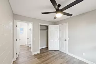 513 E Hatcher Rd, Phoenix, AZ 85020 - Photo 5