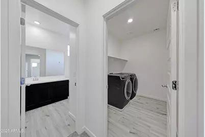 12122 W Levi Drive, Avondale, AZ 85323 - Photo 17