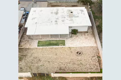 2007 W Hidalgo Avenue, Phoenix, AZ 85041 - Photo 11