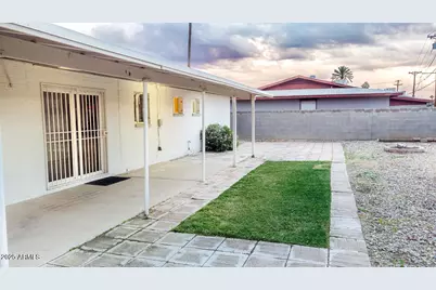 2007 W Hidalgo Avenue, Phoenix, AZ 85041 - Photo 17