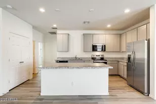 17566 W Country Club Terrace, Surprise, AZ 85387 - Photo 11