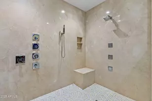 2 Biltmore Estate, Phoenix, AZ 85016 - Photo 35