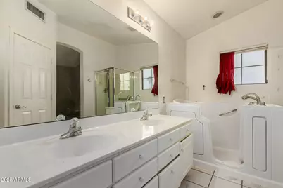 17035 N 43rd Place, Phoenix, AZ 85032 - Photo 23