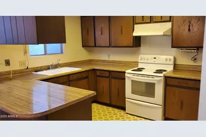 7844 E Crestwood Way, Scottsdale, AZ 85250 - Photo 9